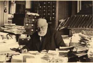 Paul Otlet Е son bureau, 1934, ╕ Mundaneum.jpg